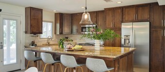 Travis by Avantstay Waterfront Lake Retreat