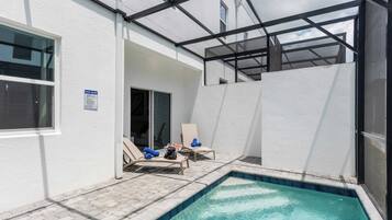 單棟房屋 (4 Bedrooms) | 內部