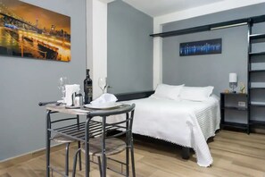 1 quarto, ferros/tábuas de passar roupa, Wi-Fi, roupa de cama