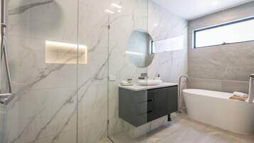 Shower, towels