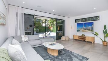 智能電視、 辦公室