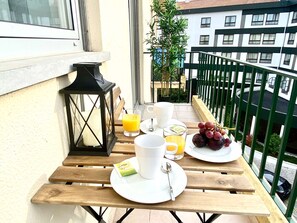 Outdoor dining - Red Apartment em Fátima a 250m do Santuário (Fátima)