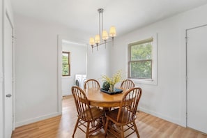 Dining - No Regrets at the Kelly (West Plains)