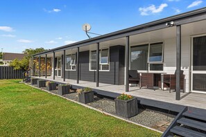 Exterior - Family Haven - Waipu Holiday Home (Waipu)