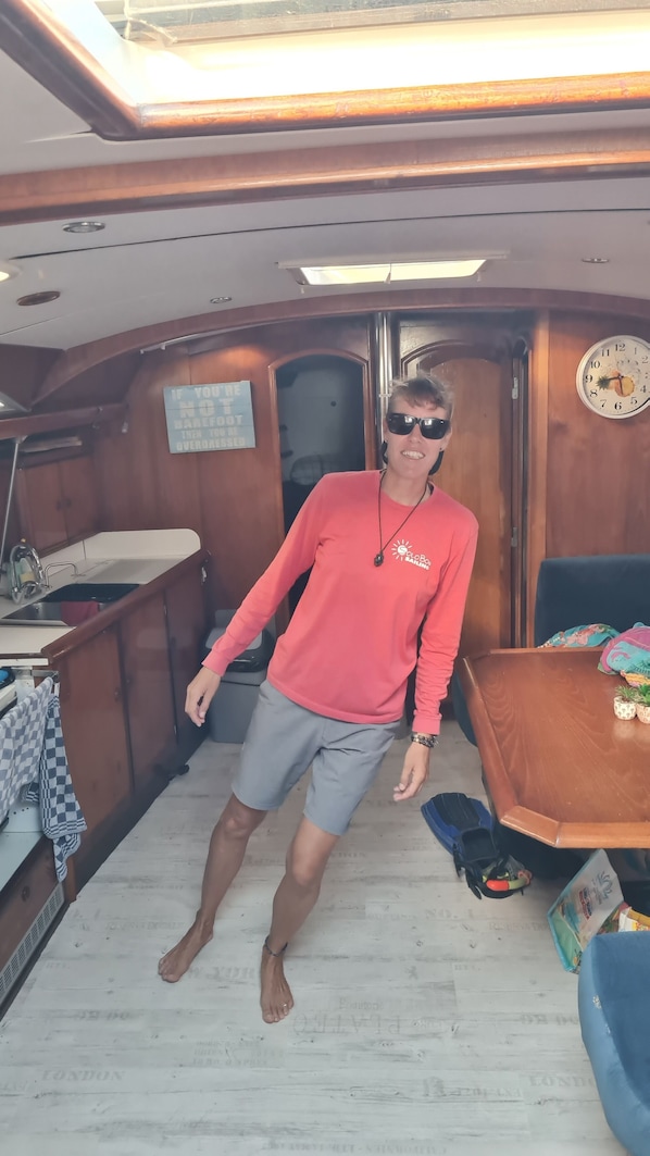 المنشأة من الداخل