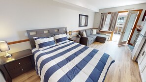 WiFi, bed sheets - Cozy Studio in Highland House - direct to slopes! by RedAwning (Snowshoe)