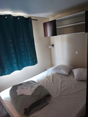 Unclassified image, 5 of 21, button