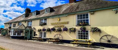 Fachada da propriedade