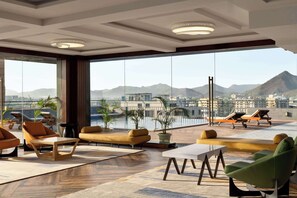 Outdoor dining - Ramada Encore By Wyndham Udaipur Roopnagar (Udaipur)