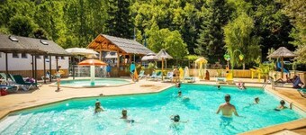 Cabane 3 étoiles - Piscine  - efadfg