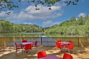Outdoor dining - Camping 3 étoiles - Piscine  - efaafg (Angoumé)
