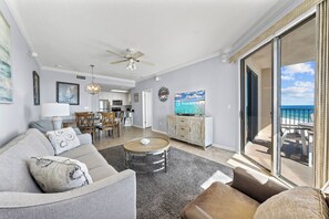 Comfort Apartment, 2 Bedrooms, Balcony, Beach View | Living room