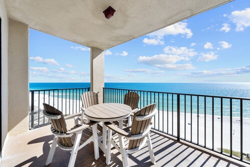 Phoenix V Vacation Rental Condominiums