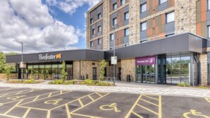 Exterior - Premier Inn Bristol Parkway - M32 (Bristol)