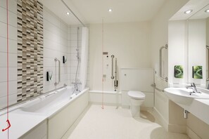 Bathroom - Premier Inn Bristol Parkway - M32 (Bristol)