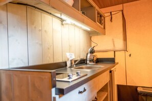 Fridge, microwave, stovetop, toaster