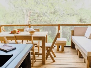 Outdoor dining - Camping 3 étoiles - Piscine  - efahfb (Saint-Saturnin-lès-Apt)