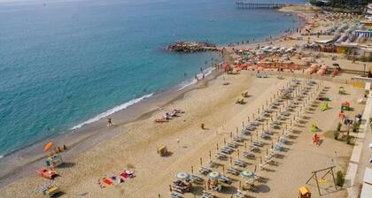 ZEcamping 2* 1km plage pataugeoire fitness sauna tente 19m2 5 pers