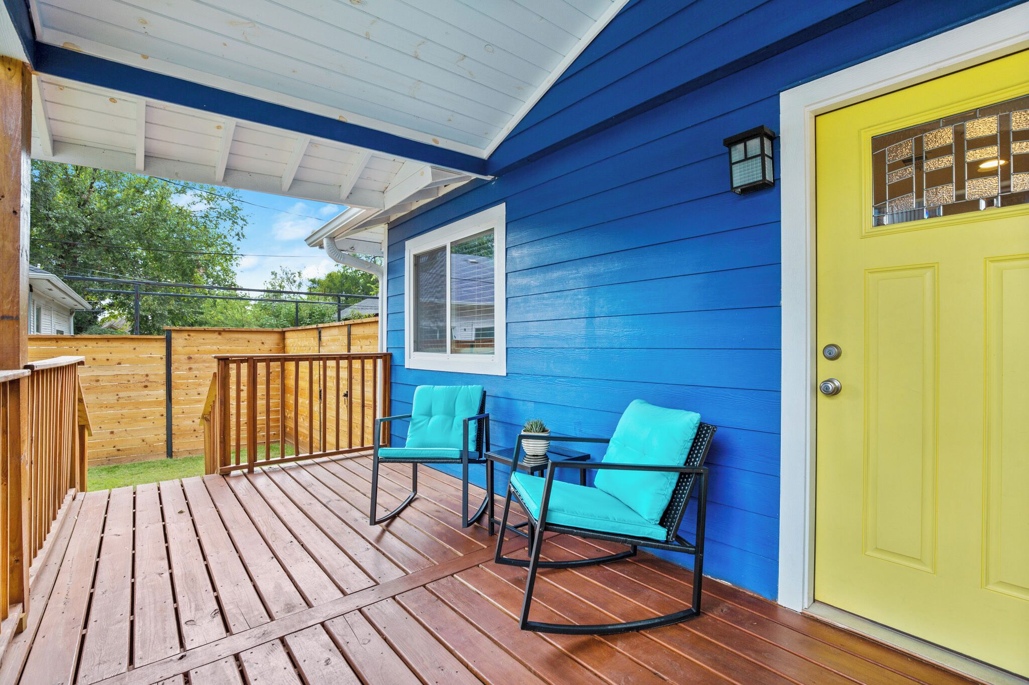 Cozy East Austin Haven-Private Yard-2BR Gem