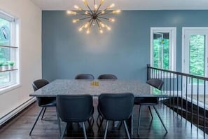 Dining - Le point de rencontre des Éboulements (Les Éboulements)