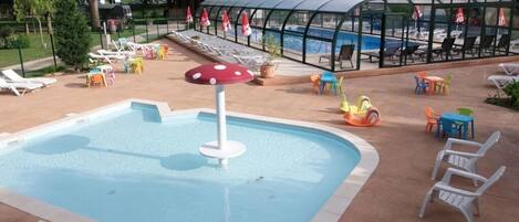 Innenpool, beheizter Pool