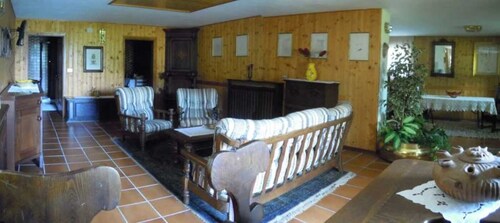 ZEcamping 2* familial dog friendly locatif TV 6 pers
