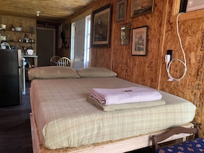 1 quarto, roupa de cama