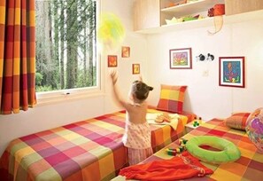 Uklassifisert bilde, 2 av 3, knapp