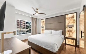1 bedroom, in-room safe, desk, iron/ironing board