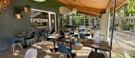 Servei de restauració a l'aire lliure