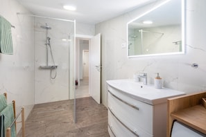 Hair dryer, towels - Villa Serenity Gardens with Pool (Solin)