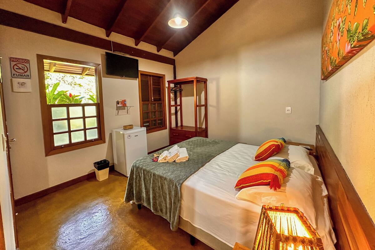 Standard Suite, Balcony, Garden View | Ruang kerja komputer riba 