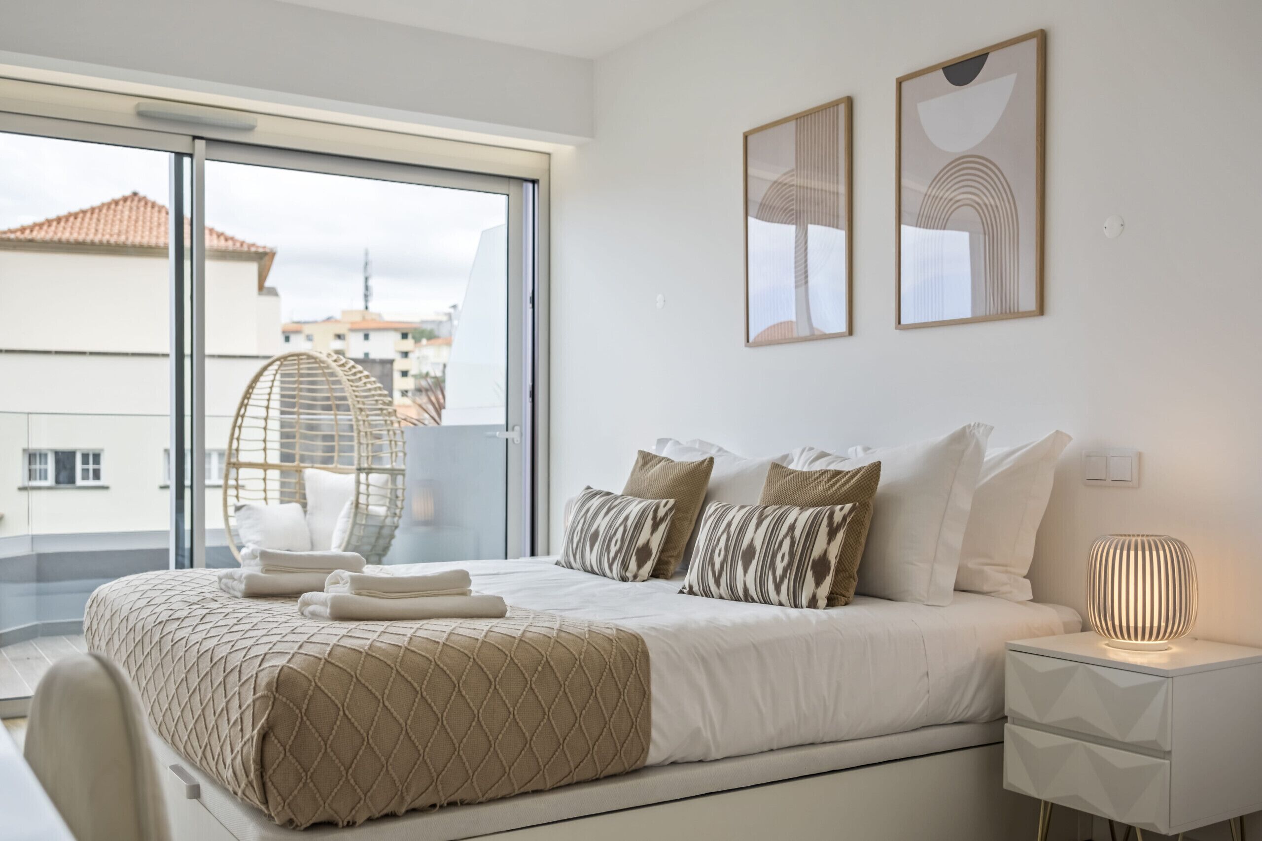 2 bedrooms, iron/ironing board, travel cot, free WiFi