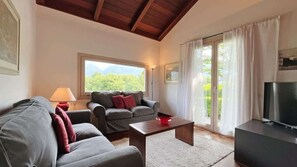 TV, offices - Casa Micheli - Affitti Brevi Italia (Malgrate)