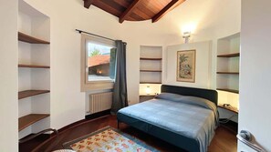 3 chambres, fer et planche à repasser, Wi-Fi gratuit, draps fournis