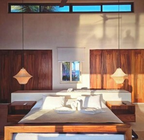 4 bedrooms, desk, travel cot, free WiFi - Casa Encanto - Modern Beachfront, Saladita (Los Llanos de Temalhuacán)