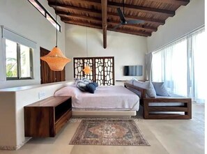 4 Schlafzimmer, Schreibtisch, Reisekinderbett, kostenloses WLAN