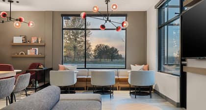 Atwell Suites Kansas City Airport by IHG