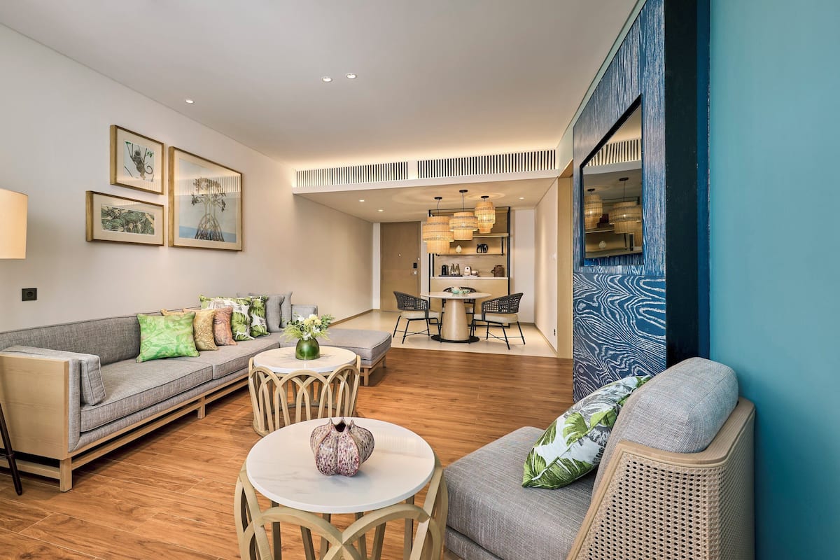 1 bedroom, premium bedding, pillowtop beds, minibar