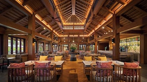 Restaurant - Holiday Inn Resort Bintan Lagoi Beach by IHG (Bintan)