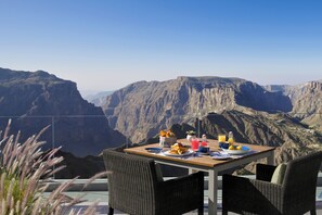 Breakfast meal - Hotel Indigo Jabal Akhdar Resort & Spa by IHG (Nizwa)