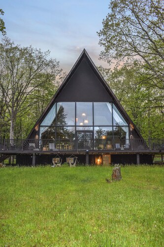 *NEW* Luxury Designer A-Frame W/ Cedar Hot tub