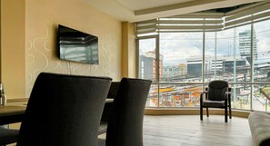 Deluxe Apartment, 2 Bedrooms, Non Smoking, City View - Edificio Tofino (Quito)