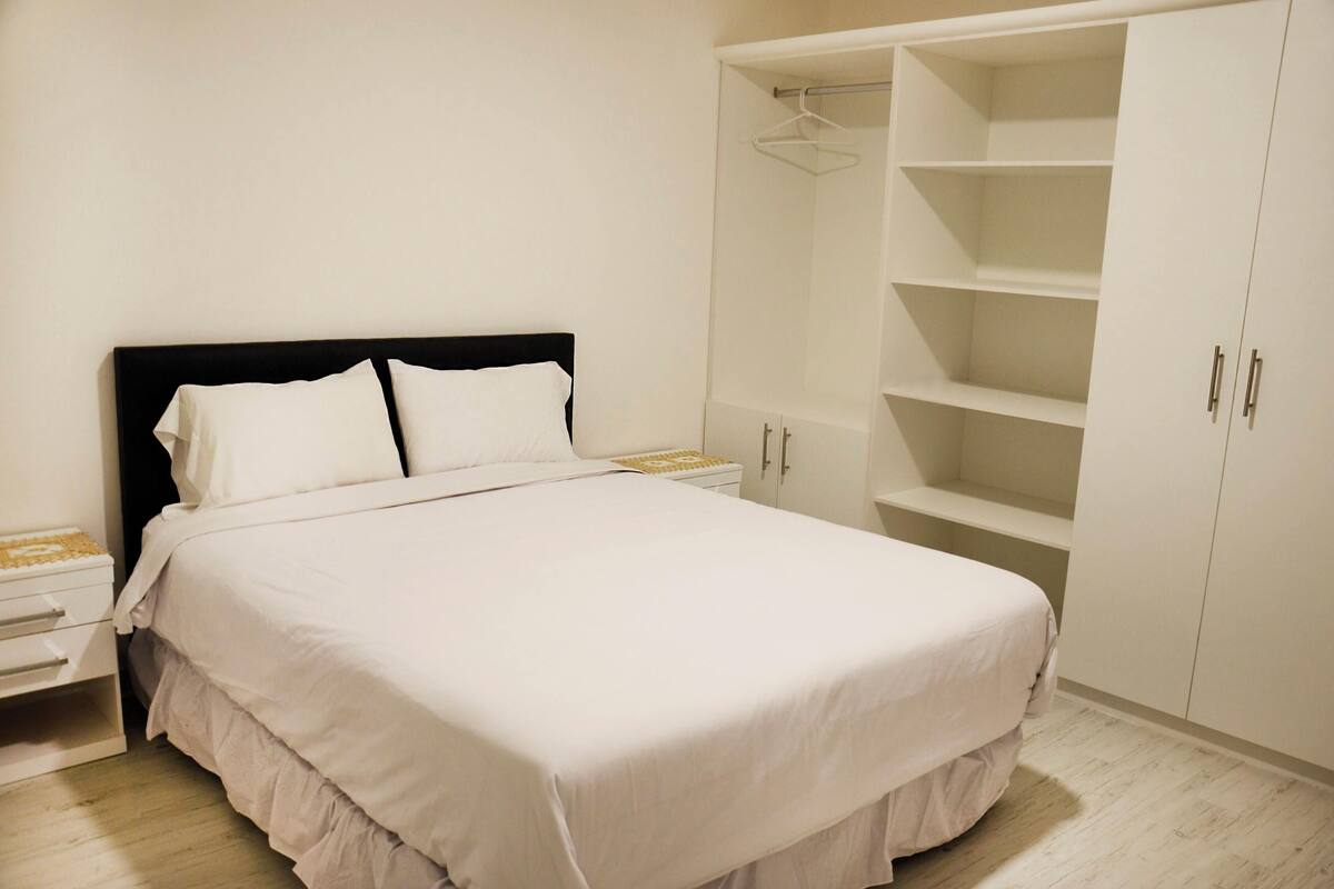 Comfort Apartment, 2 Bedrooms, Non Smoking | In-room safe, blackout drapes, iron/ironing board, WiFi (free)