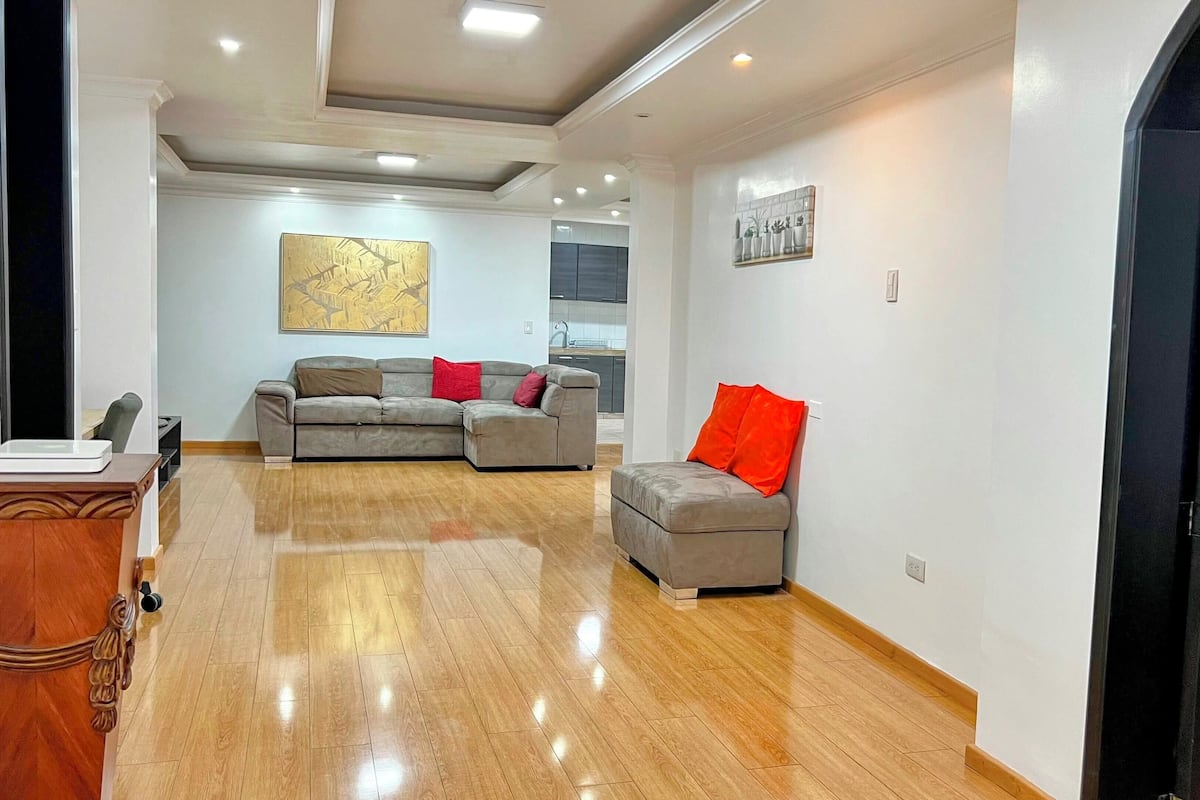 Comfort Apartment, 3 Bedrooms, Non Smoking, Kitchen | In-room safe, blackout drapes, iron/ironing board, WiFi (free)