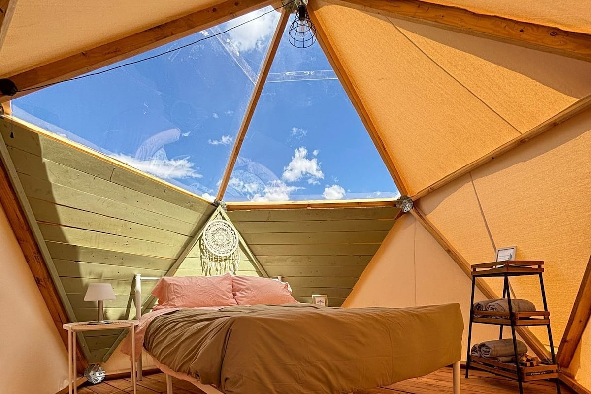 Tenda, pemandangan gunung | 1 kamar tidur, seprai katun Mesir, dan seprai premium