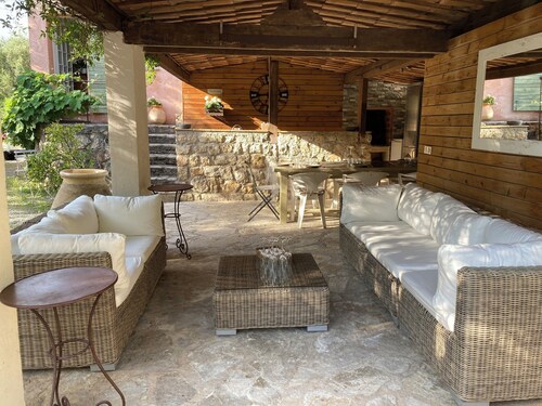 Charming Provencal farmhouse in Grasse