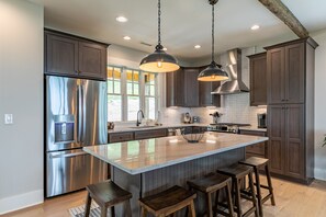 Ferienhaus, Mehrere Betten, Terrasse, Bergblick (Hundred Acre View) | Eigene Küche | Wasserkocher mit Kaffee-/Teezubehör