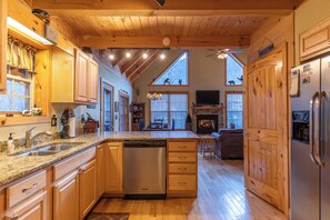 Cabin, Multiple Beds, Patio, Mountain View (Bear Creek) | Private kitchen - Bear Creek (Sugar Grove)