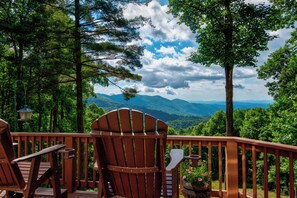 Property grounds - 1 Sublime View (Deep Gap)